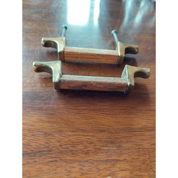 Vintage Amerock Allsion Wood Oak And BRASS Cabinet Hardware Pull Salvage 1981 - Picture 1 of 3
